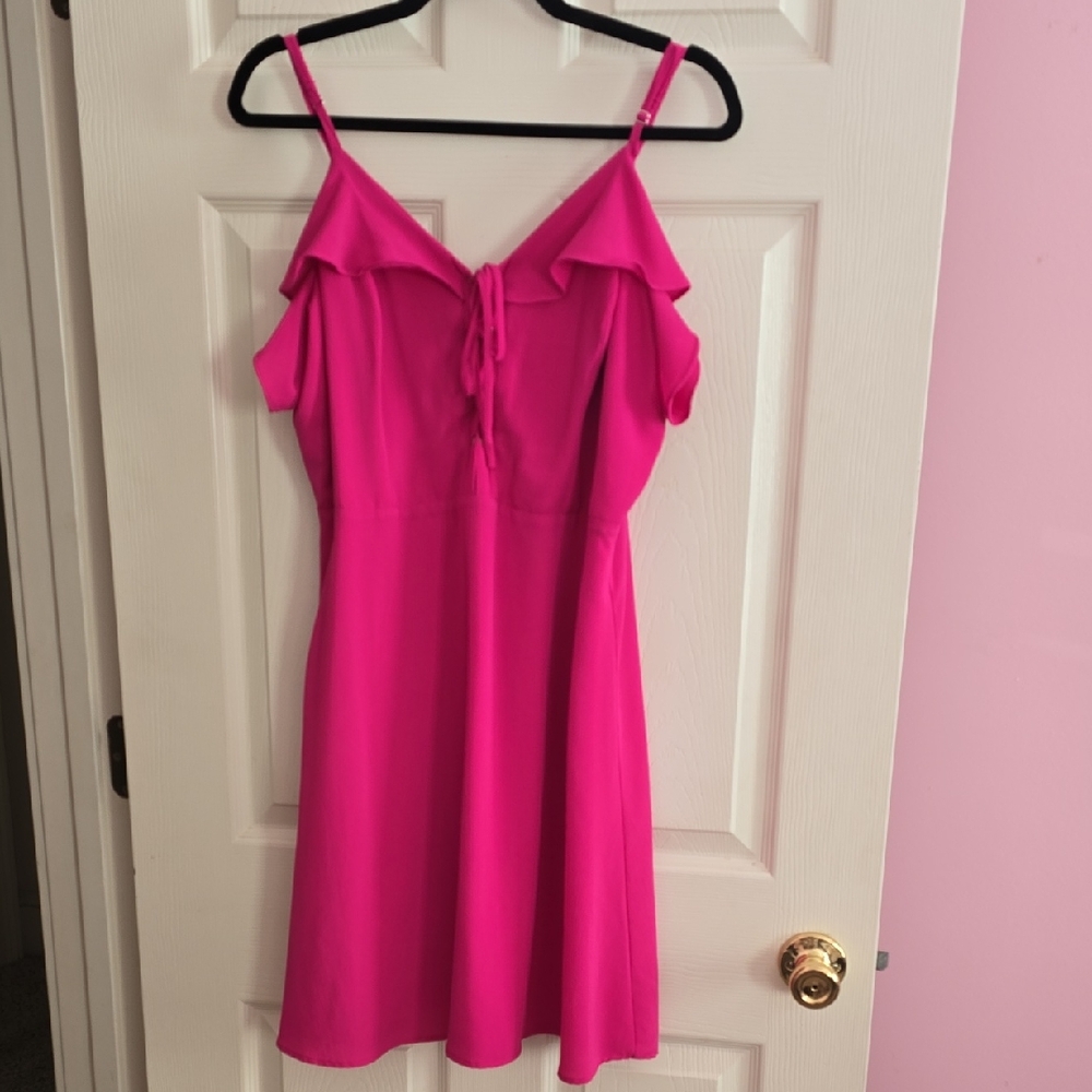 C Bold Pink Spagetti Strap Mini Dress‎